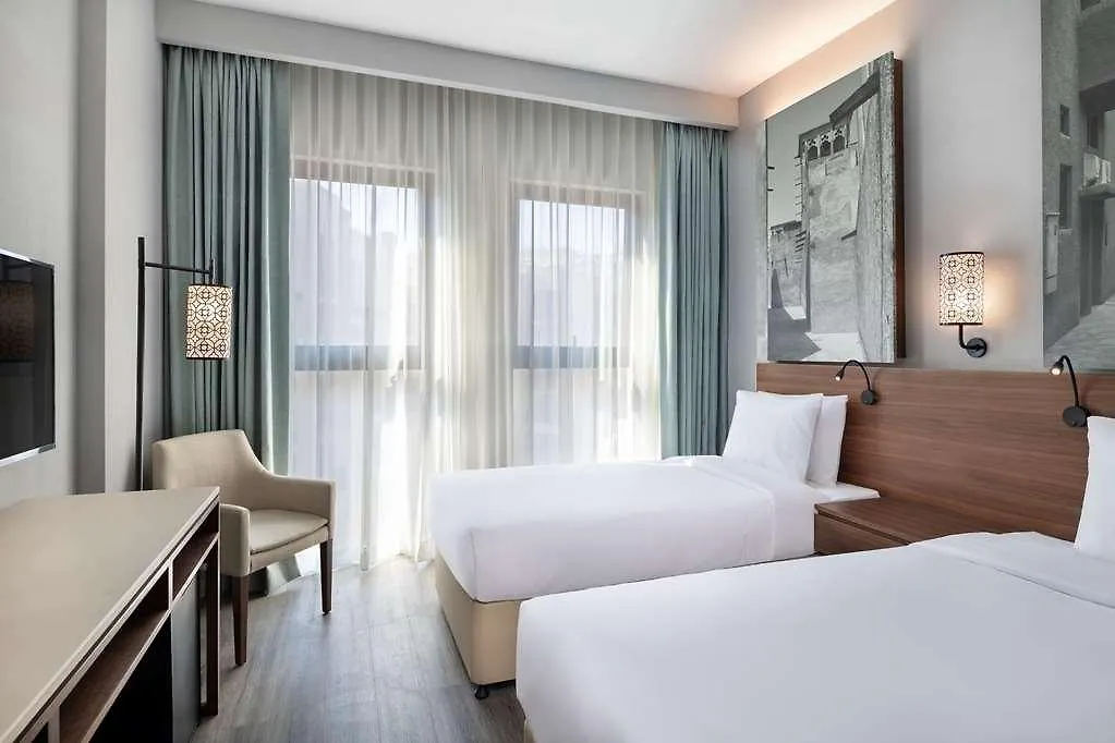 Super 8 Dubai Deira Hotel